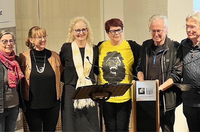 Kaffee & Kunst - Alice im Männerwunderland